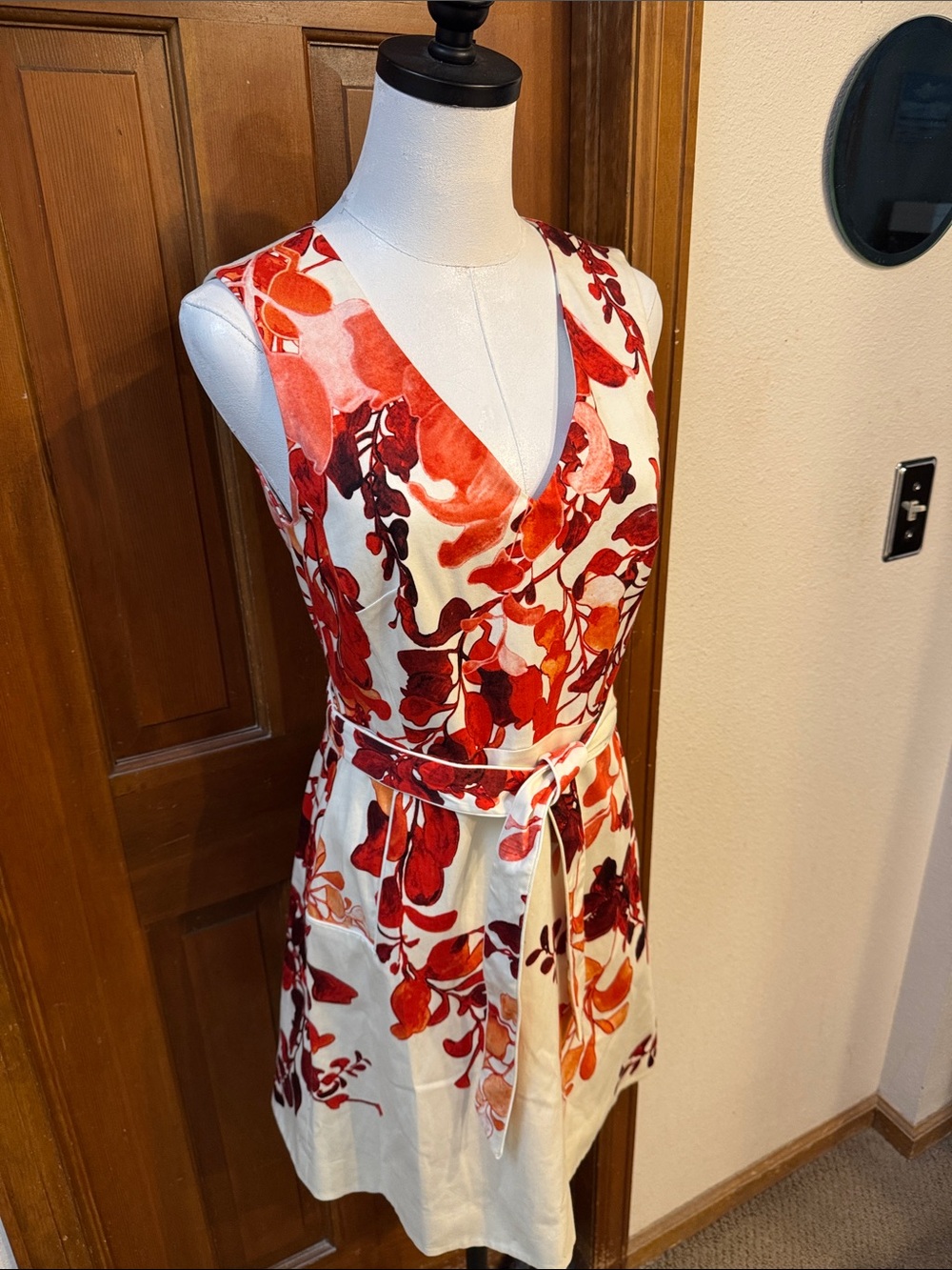 NWT Karen Millen Red & Orange Floral V-Neck Tie-Waist Dress Size 6